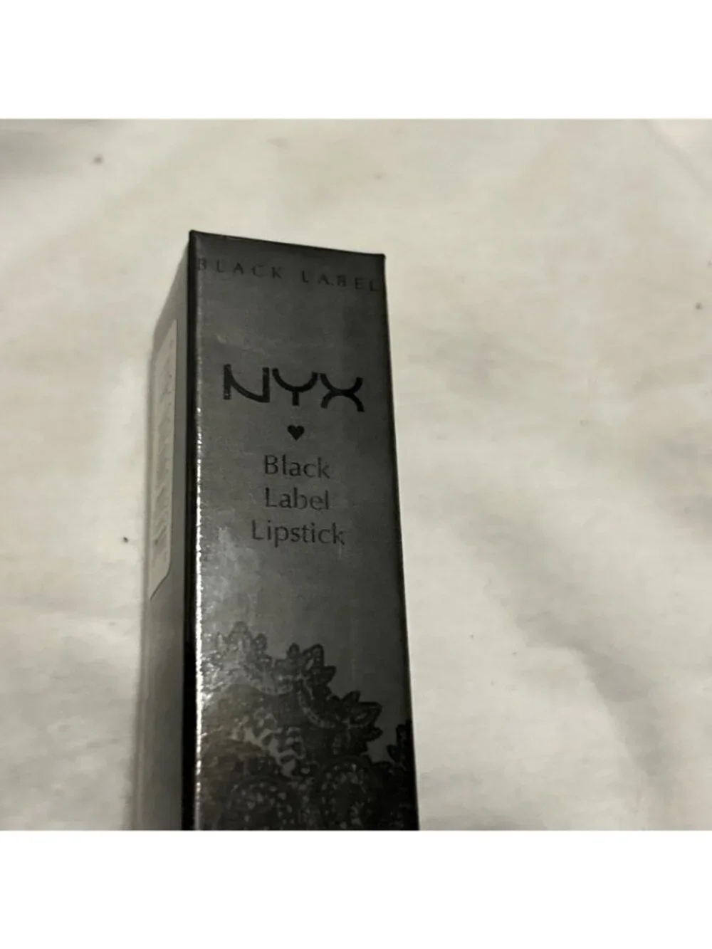 NYX bll138 ruby